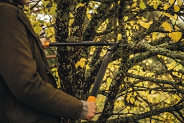 Fiskars PowerGear II Bypass-Getriebeastschere für frisches Holz, Antihaftbeschichtet, Gehärteter Präzisionsstahl, Länge: 70 cm, Schwarz/Orange, L78, 1000584 - 4