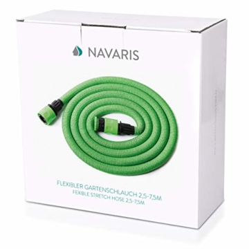 Navaris Flexibler Gartenschlauch 2,5-7,5m - mit 7 Funktionen Brause und Schnelladaptern - Wasserschlauch flexibel dehnbar mit Textilhülle - Schlauch - 7